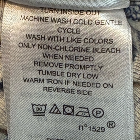 Ralph Lauren Blue and White Patterned Blouse 1/4 button. - Picture 2 of 11